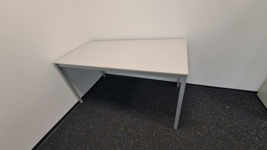 Schreibtisch R10