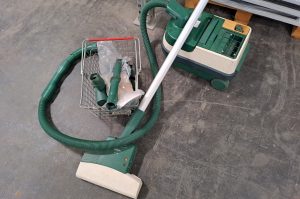 Staubsauger L