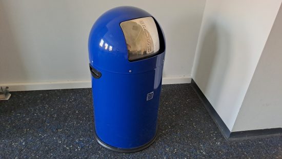 Mülleimer R2