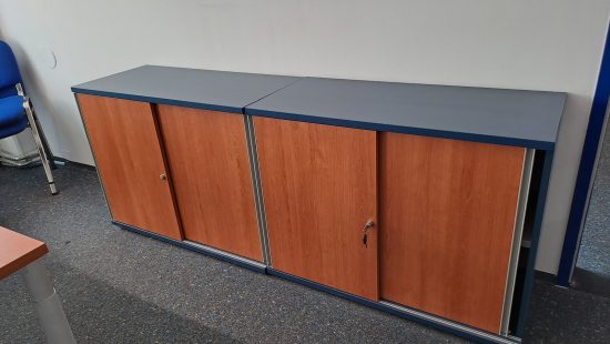 Büroschränke R4