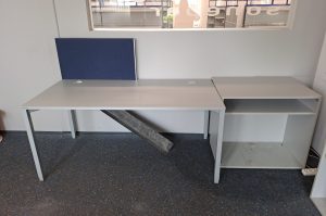 Schreibtischeinheit R6