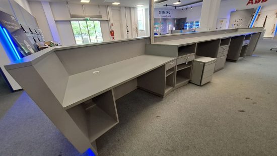 Beleuchtbare Empfangstheke