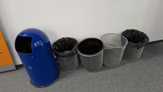 Diverse Mülleimer