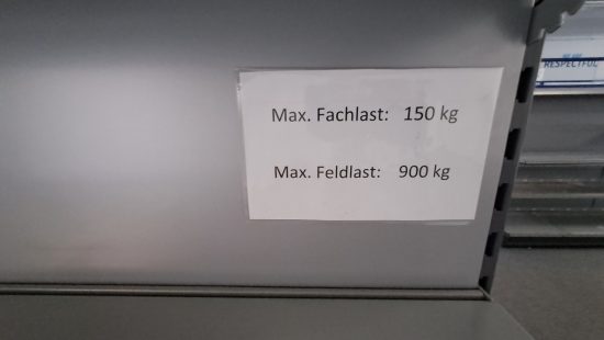 Regalwand