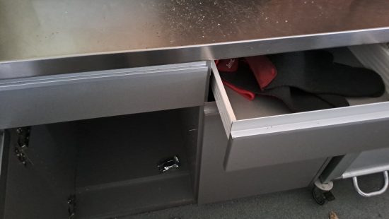 Unterschrank mit Waschplatz