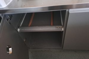 Unterschrank mit Waschplatz