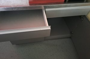 Unterschrank 