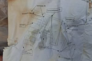 Einzelschaukel mit Kletterteil