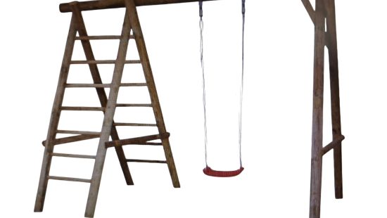 Einzelschaukel mit Kletterteil
