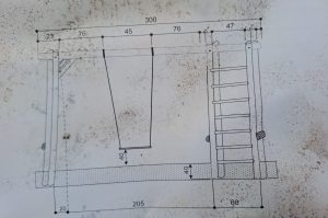 Einzelschaukel mit Kletterteil