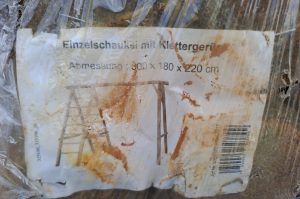 Einzelschaukel mit Kletterteil