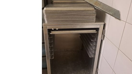 Backbleche inkl Regal