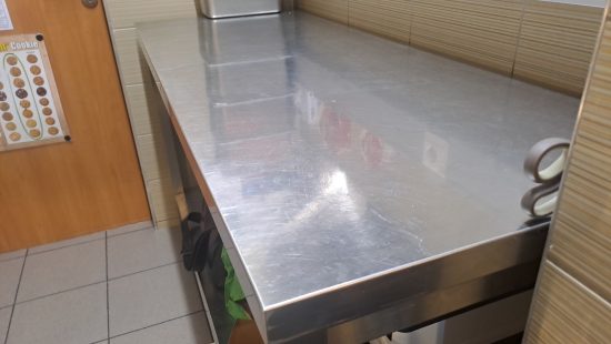 Gastro Arbeitstisch