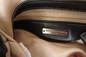 Handtasche