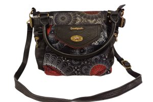 Handtasche