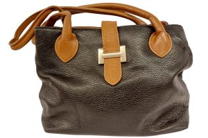 Handtasche
