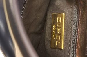 Handtasche