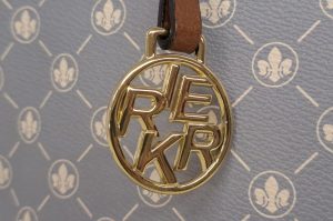 Handtasche