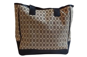 Handtasche