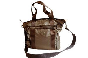 Handtasche