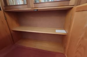 Bücherschrank 2OG