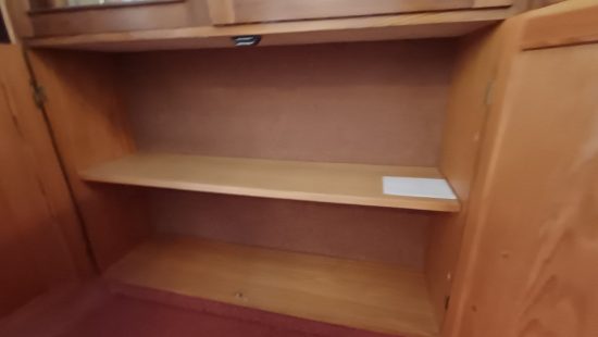 Bücherschrank 2OG