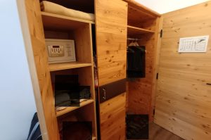 Kleiderschrank Z209