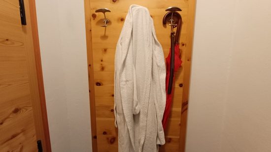 Zirben Garderobe Z101