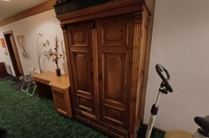 Kleiderschrank MB