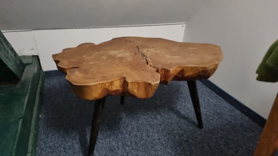 Wurzelholztisch DB