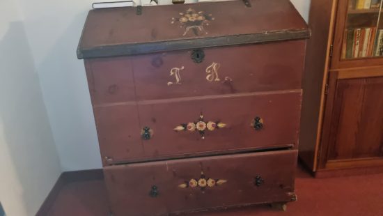 Historische Kommode VR