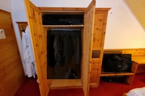 Zirben Schrank Z214