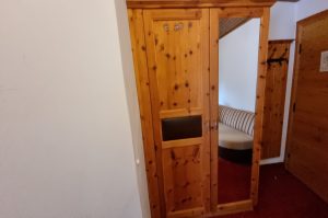 Zirben Schrank Z218