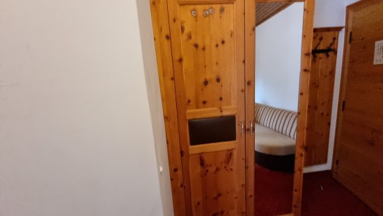 Zirben Schrank Z218