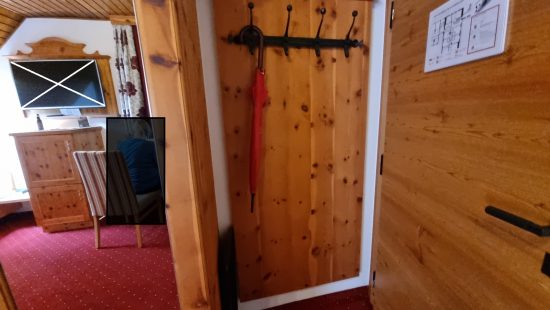 Zirbenholz Garderobe Z218