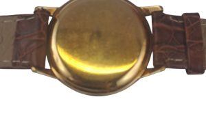 Goldene Herrenarmbanduhr