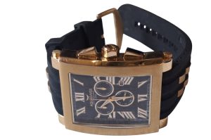Herrenarmbanduhr
