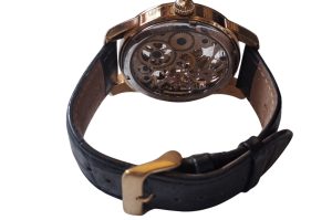 Herrenarmbanduhr