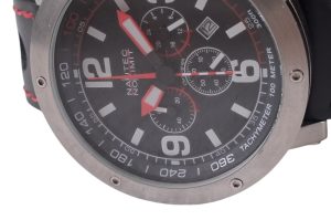 Herrenarmbanduhr