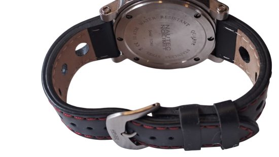 Herrenarmbanduhr