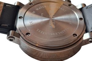 Herrenarmbanduhr