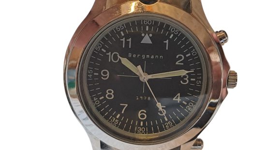 Herrenarmbanduhr