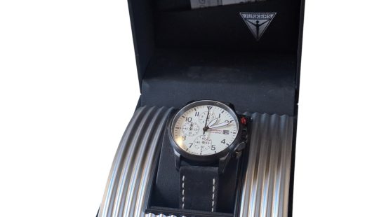 Herrenarmbanduhr