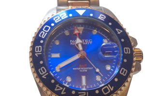 Herrenarmbanduhr