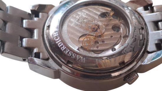Herrenarmbanduhr