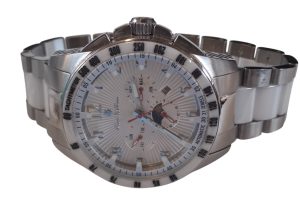 Herrenarmbanduhr