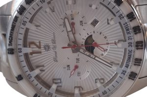 Herrenarmbanduhr