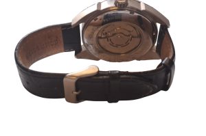 Herrenarmbanduhr