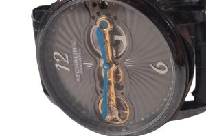 Herrenarmbanduhr