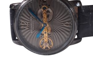 Herrenarmbanduhr